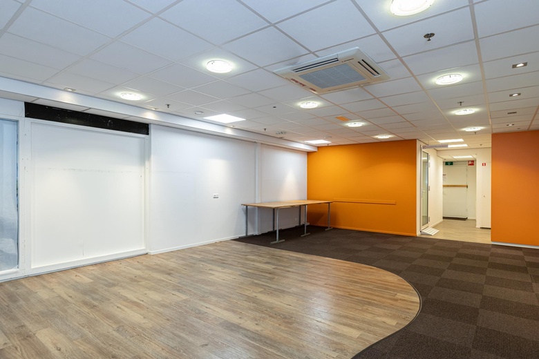 WinkelruimteaanMakado-Center 21<br/> inAlblasserdam