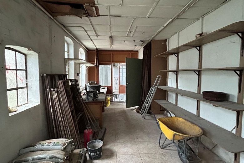 WinkelruimteaanStationsstraat 16<br/> inRijen