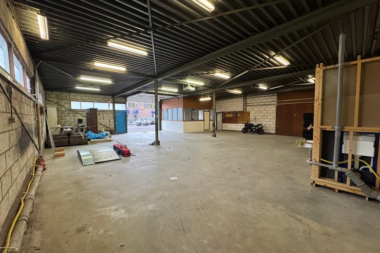 BedrijfsruimteaanZomerdijk 9<br/> inMeppel