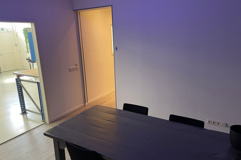 Bedrijfsruimteaande Sluis 15 2<br/> inDussen Bedrijfsruimteaande Sluis 15 2<br/> inDussen
