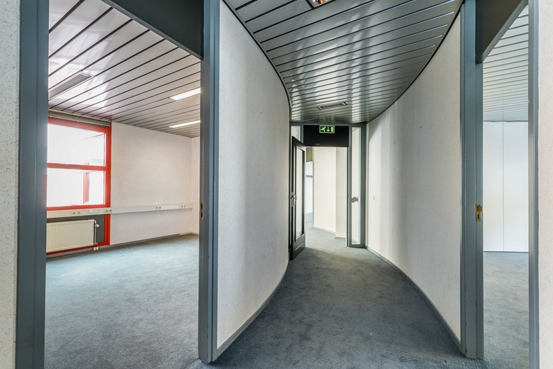 KantoorruimteaanInnsbruckweg 90<br/> inRotterdam KantoorruimteaanInnsbruckweg 90<br/> inRotterdam