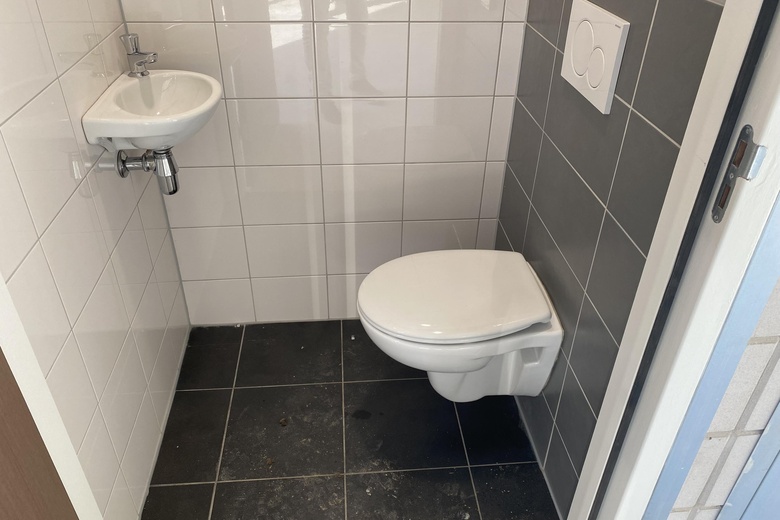 BedrijfsruimteaanIndustrieweg 1<br/> inHalsteren