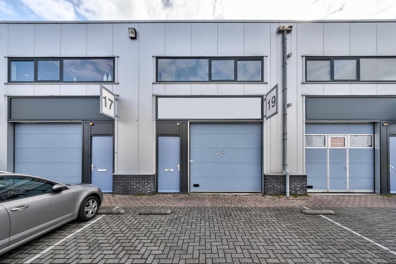 BedrijfsruimteaanHuygensstraat 19<br/> inBerkel en Rodenrijs
