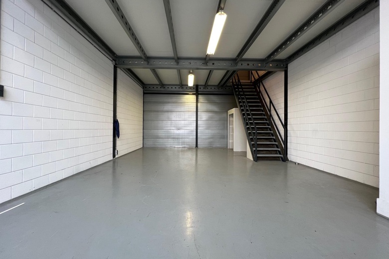 BedrijfsruimteaanZwolseweg 38<br/> inBarendrecht