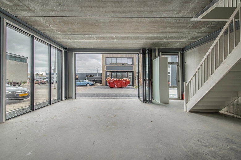 BedrijfsruimteaanJarmuiden 27 T<br/> inAmsterdam