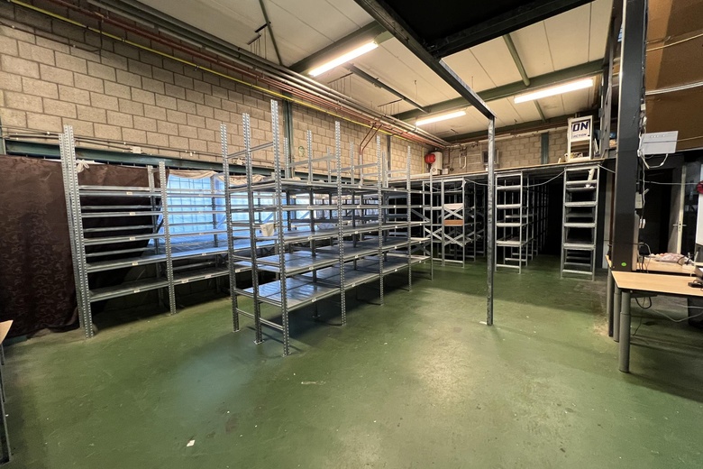 BedrijfsruimteaanMon Plaisir 15 A<br/> inEtten-Leur BedrijfsruimteaanMon Plaisir 15 A<br/> inEtten-Leur