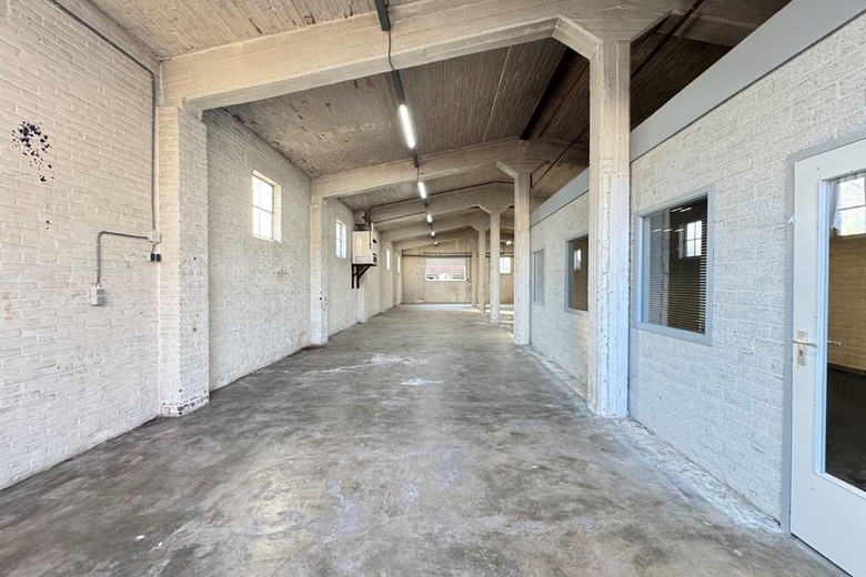 BedrijfsruimteaanLindenstraat 4<br/> inHapert