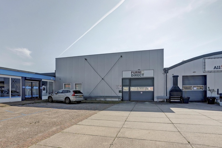 BedrijfsruimteaanZwettestraat 13<br/> inLeeuwarden