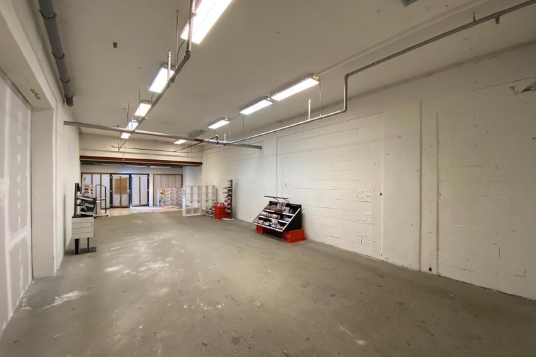 WinkelruimteaanMakado-Center 21<br/> inAlblasserdam