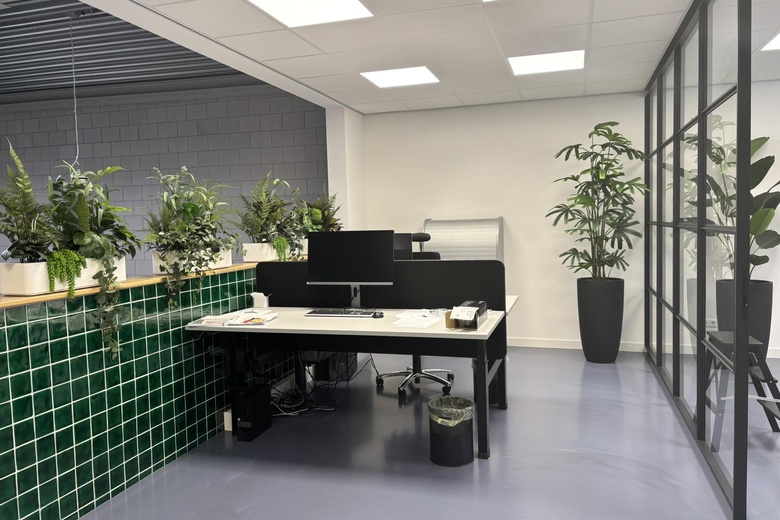 BedrijfsruimteaanHoofdweg 374<br/> inCapelle aan den IJssel