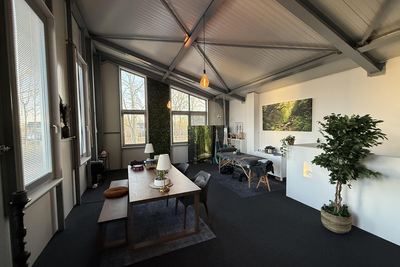 BedrijfsruimteaanHoofdweg-Noord 9 e<br/> inNieuwerkerk aan den IJssel