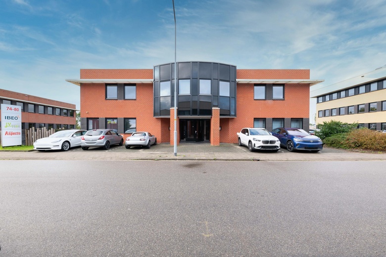 Bekijk foto 1 van Spoorhaven 76