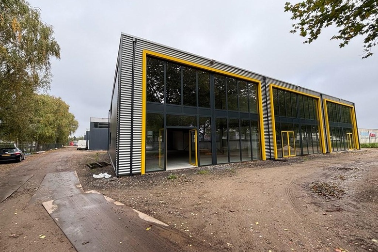 BedrijfsruimteaanRandweg 21 01<br/> inEmmeloord BedrijfsruimteaanRandweg 21 01<br/> inEmmeloord