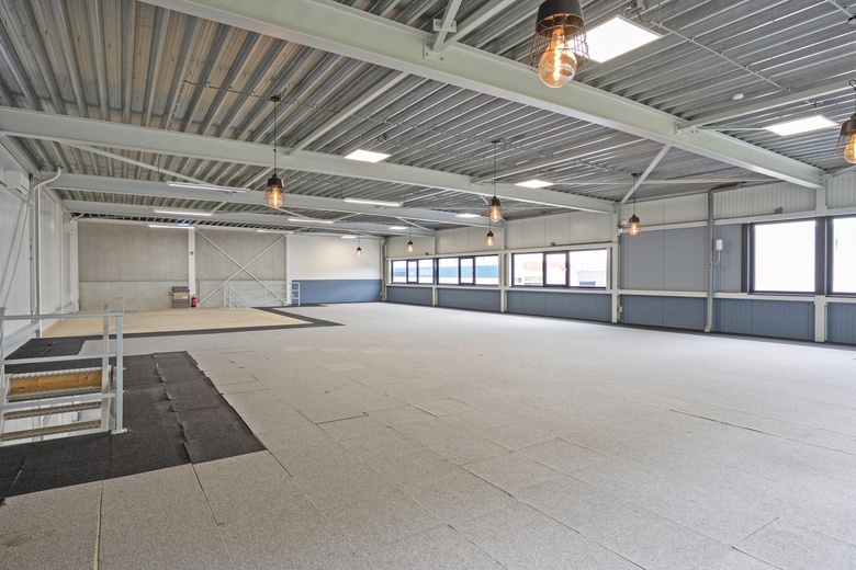 BedrijfsruimteaanBergerweg 140<br/> inSittard BedrijfsruimteaanBergerweg 140<br/> inSittard