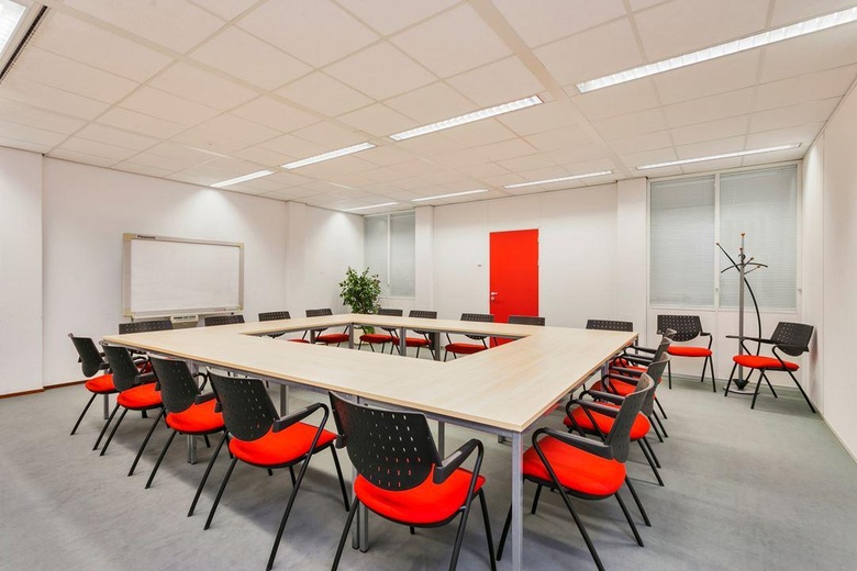 KantoorruimteaanHoefsmidstraat 41<br/> inHoogvliet KantoorruimteaanHoefsmidstraat 41<br/> inHoogvliet