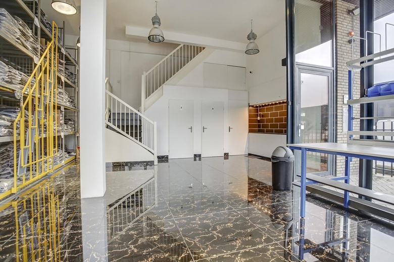 BedrijfsruimteaanMelbournestraat 14<br/> inLijnden BedrijfsruimteaanMelbournestraat 14<br/> inLijnden