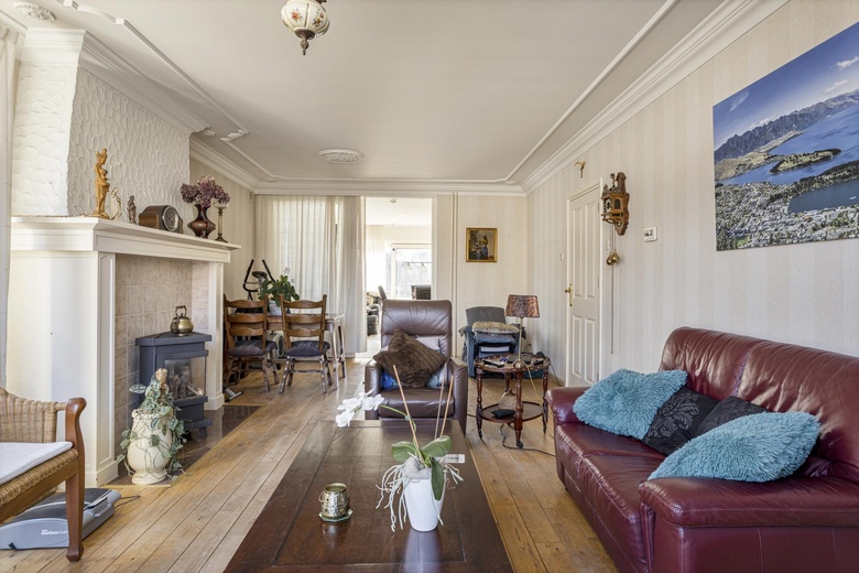 BedrijfsruimteaanOldenzaalsestraat 27 - 29<br/> inLosser