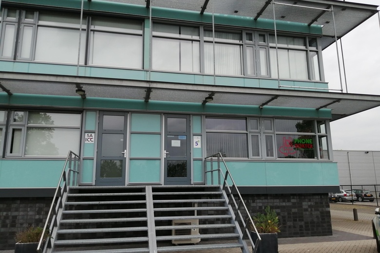 Bekijk foto 1 van Communicatielaan 5 b