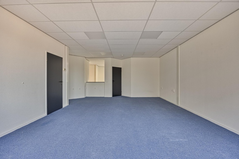KantoorruimteaanVenenweg 18<br/> inZwanenburg KantoorruimteaanVenenweg 18<br/> inZwanenburg