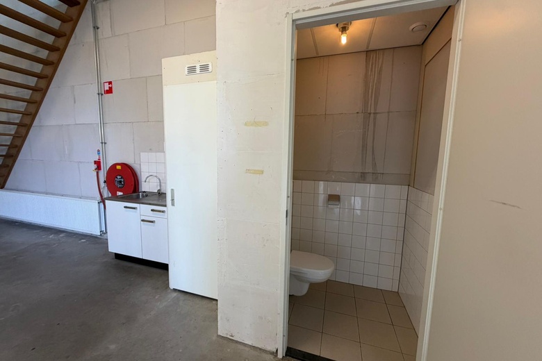 BedrijfsruimteaanPesetaweg 101<br/> inNieuw-Vennep