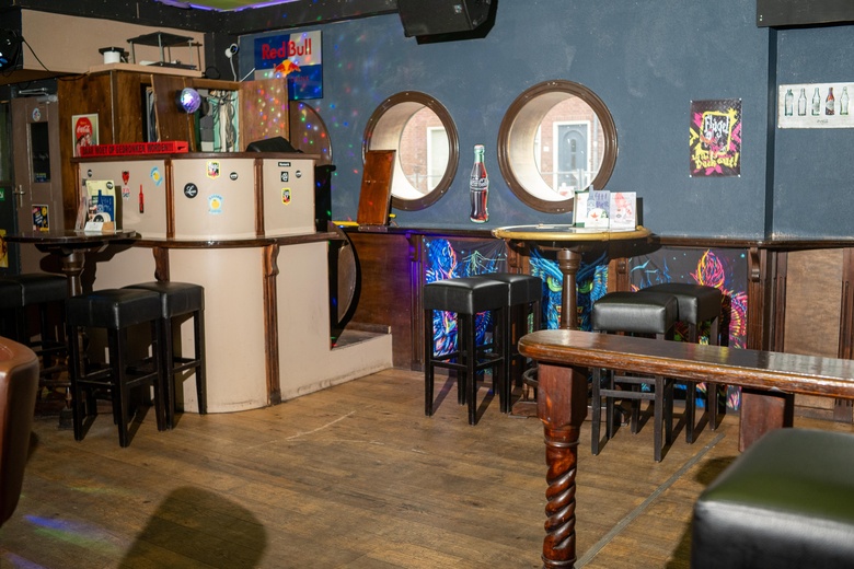 HorecaaanKoningin Julianalaan 16<br/> inUithoorn