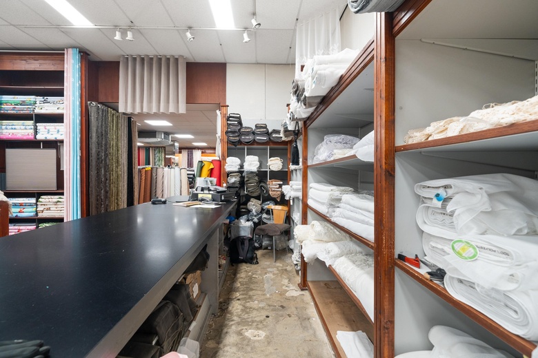 WinkelruimteaanAlbert Cuypstraat 268 - 270<br/> inAmsterdam