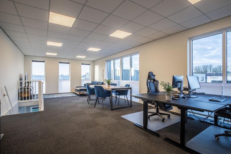 BedrijfsruimteaanPapenkamp 10 J<br/> inArnhem BedrijfsruimteaanPapenkamp 10 J<br/> inArnhem