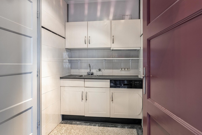 KantoorruimteaanZuiderspoorstraat 3<br/> inEnschede KantoorruimteaanZuiderspoorstraat 3<br/> inEnschede