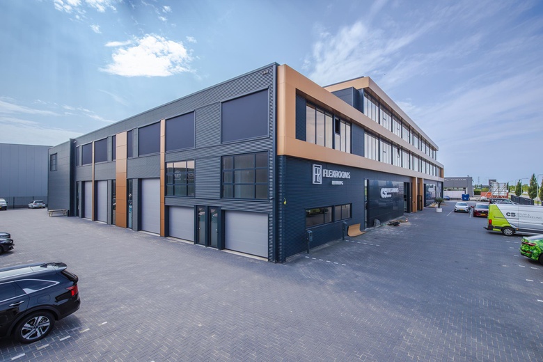 BedrijfsruimteaanRietgraafsingel 6<br/> inOosterhout