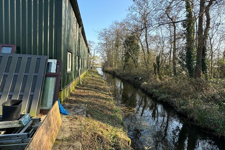 BedrijfsruimteaanOosteinderweg 106<br/> inAalsmeer BedrijfsruimteaanOosteinderweg 106<br/> inAalsmeer