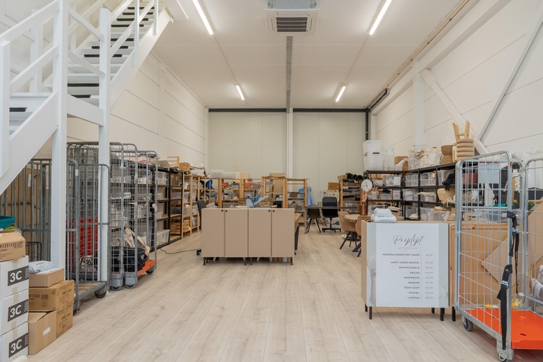 BedrijfsruimteaanCilinderweg 43 U19<br/> inRoelofarendsveen