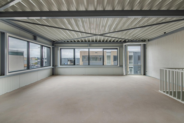 BedrijfsruimteaanJarmuiden 27 T<br/> inAmsterdam