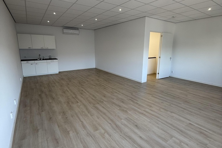 BedrijfsruimteaanMeer en Duin 58 K<br/> inLisse BedrijfsruimteaanMeer en Duin 58 K<br/> inLisse