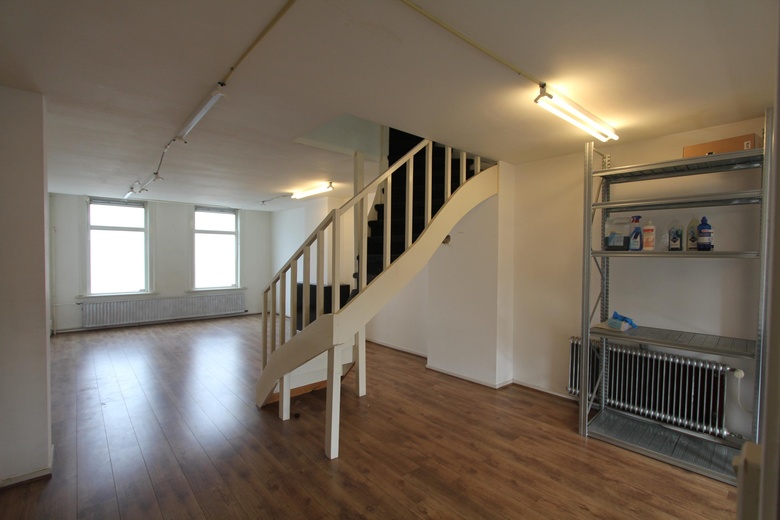 WinkelruimteaanGeneraal Cronjéstraat 104<br/> inHaarlem WinkelruimteaanGeneraal Cronjéstraat 104<br/> inHaarlem