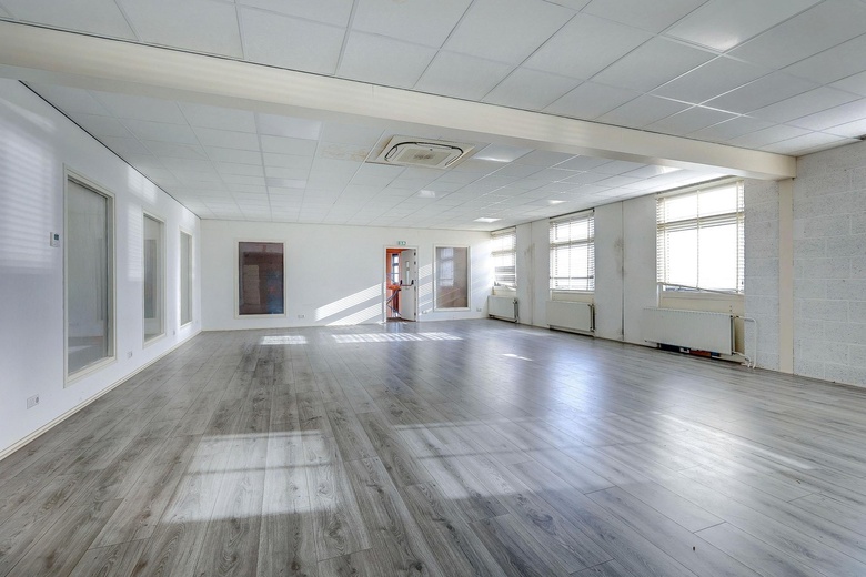 BedrijfsruimteaanHaarlemmerstraatweg 159<br/> inHalfweg