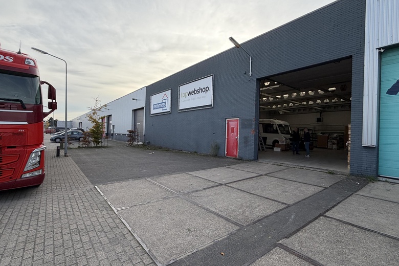 BedrijfsruimteaanPampuslaan 96<br/> inWeesp