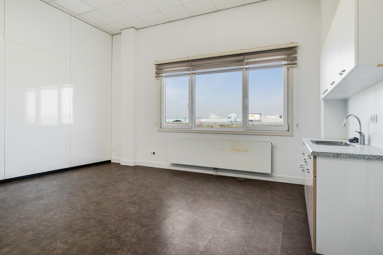 BedrijfsruimteaanPoortland 210<br/> inAmsterdam BedrijfsruimteaanPoortland 210<br/> inAmsterdam