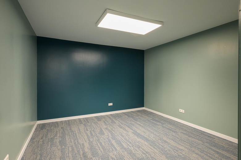 BedrijfsruimteaanDriemanssteeweg 48<br/> inRotterdam