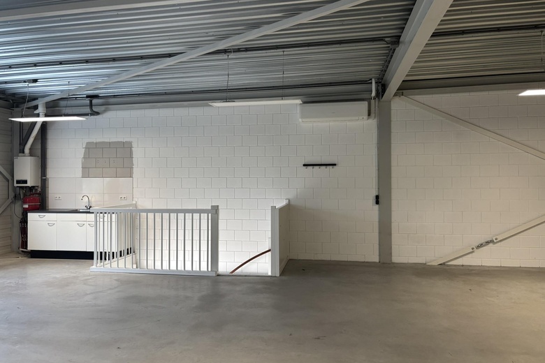 BedrijfsruimteaanHoofdweg 372<br/> inCapelle aan den IJssel