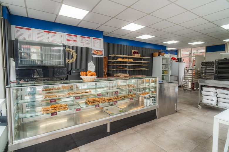 WinkelruimteaanGeneraal Cronjestraat 17 ZW<br/> inHaarlem WinkelruimteaanGeneraal Cronjestraat 17 ZW<br/> inHaarlem