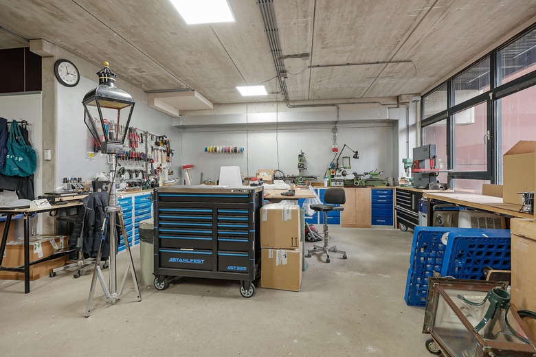 BedrijfsruimteaanDanzigerkade 3 C<br/> inAmsterdam