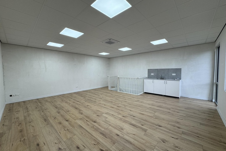 BedrijfsruimteaanJarmuiden 27 N<br/> inAmsterdam