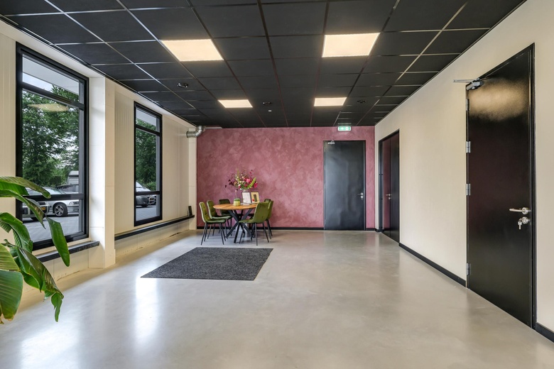 KantoorruimteaanTransportcentrum 8<br/> inBeugen