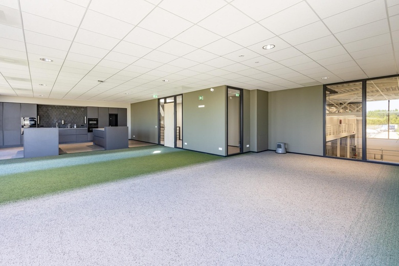 BedrijfsruimteaanPaderbornstraat 1<br/> inZwolle BedrijfsruimteaanPaderbornstraat 1<br/> inZwolle