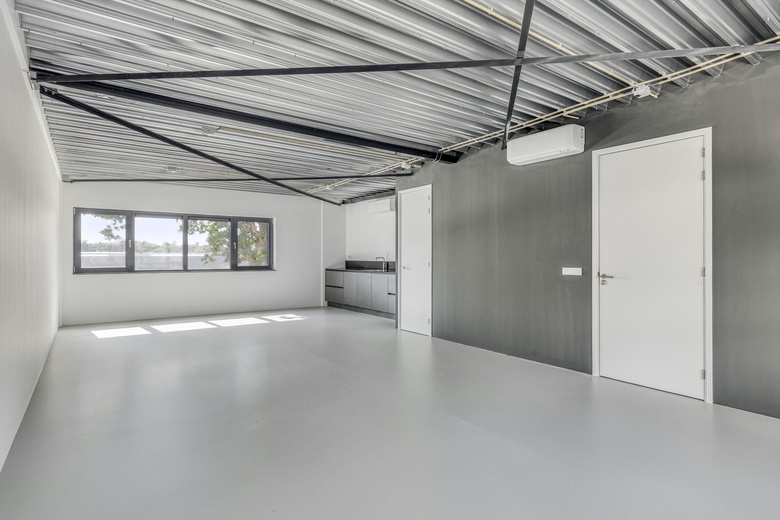 BedrijfsruimteaanAmersfoortsestraat 76 13<br/> inSoesterberg BedrijfsruimteaanAmersfoortsestraat 76 13<br/> inSoesterberg