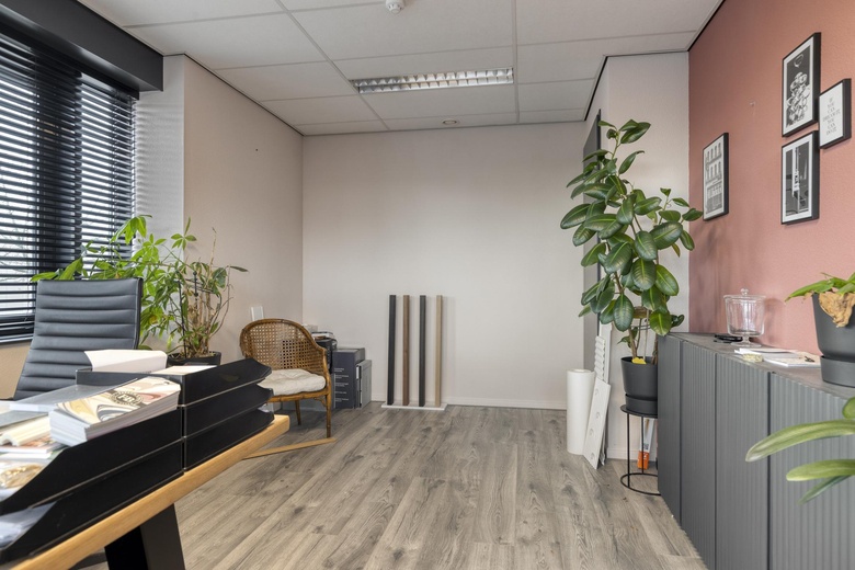 BedrijfsruimteaanKoningsspil 1 a<br/> inHalsteren