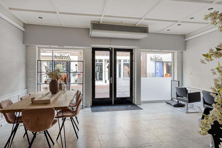 WinkelruimteaanDeurningerstraat 11<br/> inOldenzaal WinkelruimteaanDeurningerstraat 11<br/> inOldenzaal