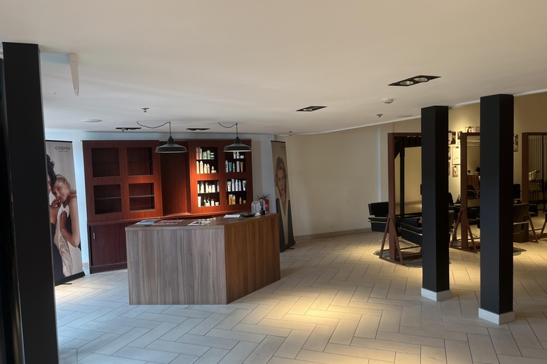 WinkelruimteaanRoelantdreef 24<br/> inUtrecht WinkelruimteaanRoelantdreef 24<br/> inUtrecht
