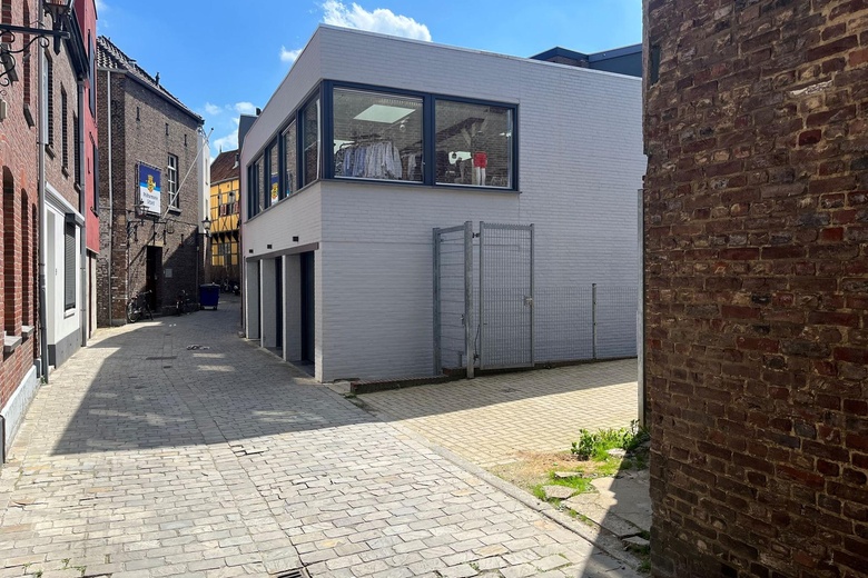 WinkelruimteaanLimbrichterstraat 15<br/> inSittard WinkelruimteaanLimbrichterstraat 15<br/> inSittard
