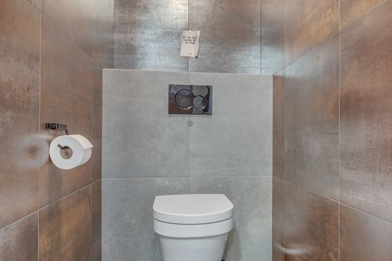BedrijfsruimteaanGroethofstraat 18<br/> inVenlo BedrijfsruimteaanGroethofstraat 18<br/> inVenlo